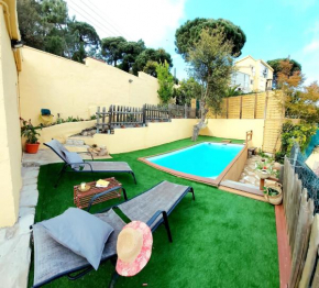 ANGLADA Villa con piscina privada, vistas al mar
